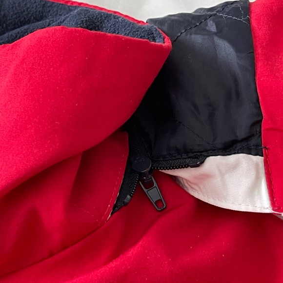 Tommy Hilfiger Winter Ski Jacket (size M) - Picture 9 of 10